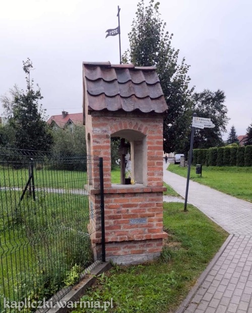 Dobre Miasto - współczesna kapliczka z 2021 roku.